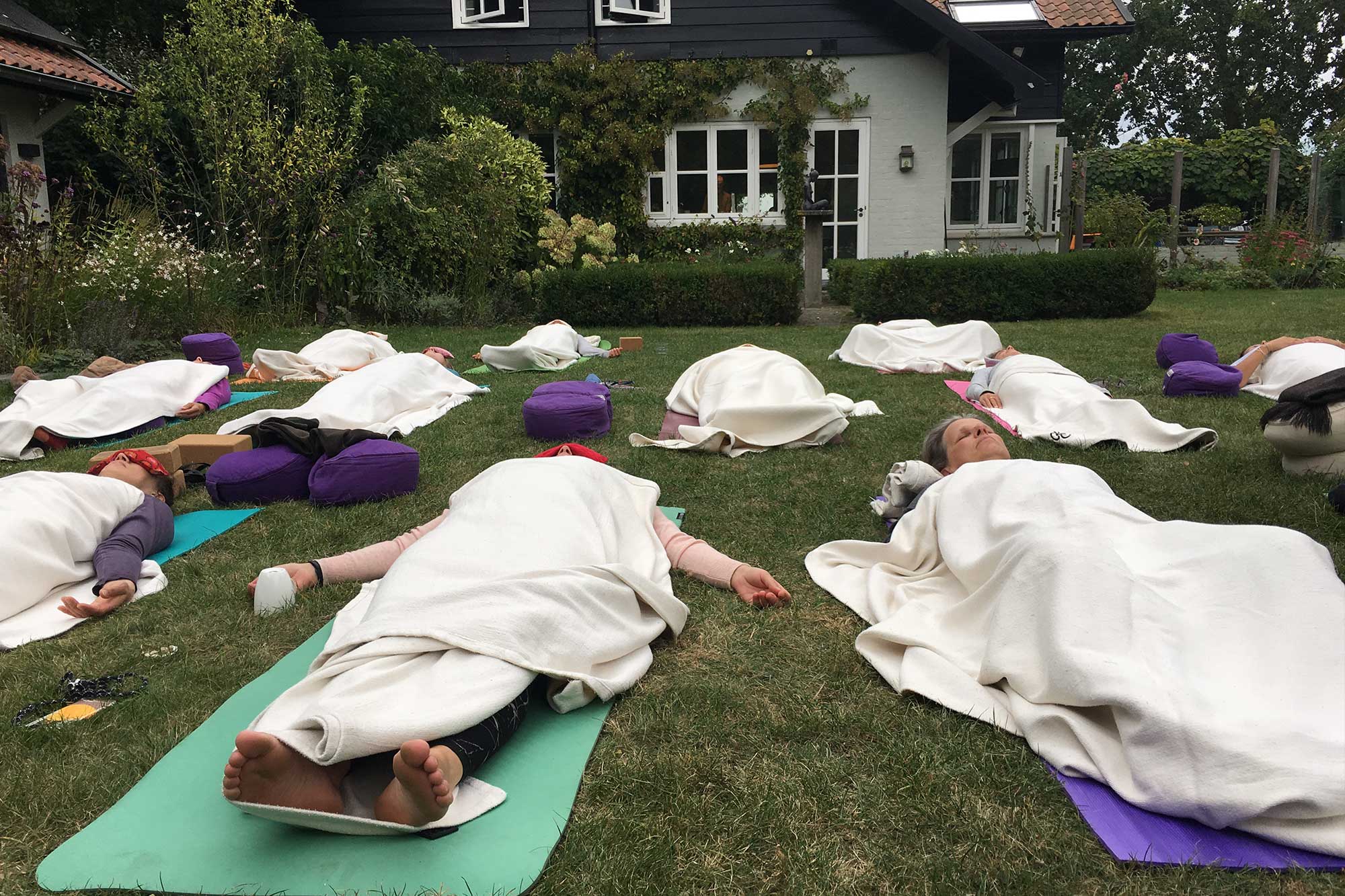 Yoga International Bonn, specials and retreats